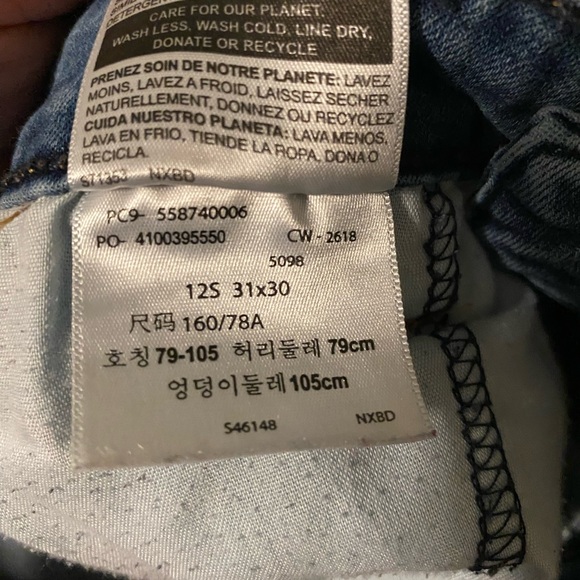 Levi's Denizen High-Rise Ankle Skinny Jeans - Picture 4 of 5